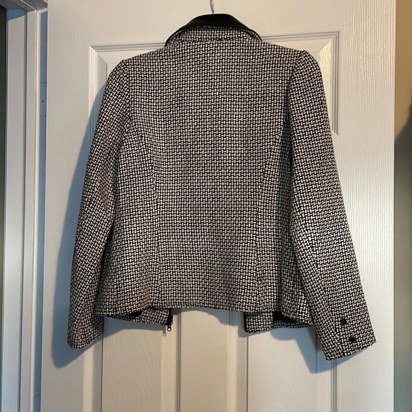 Dizzy Lizzie NWT women’s black and white jacket size XS - Picture 7 of 11